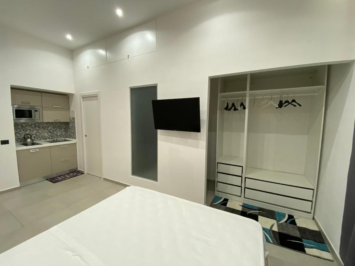 Room25Mq Cercola Exterior photo